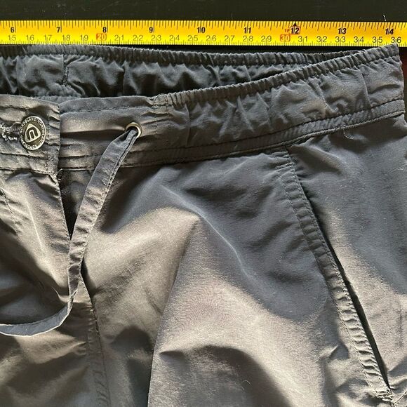 NordBlanc Hiking Pants – Size Small – Convertible to Quarter Pants - Picture 5 of 8